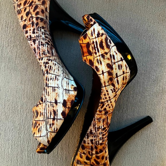 Nine West Animal Print Open Toe Four Inch Heels - Picture 1 of 5